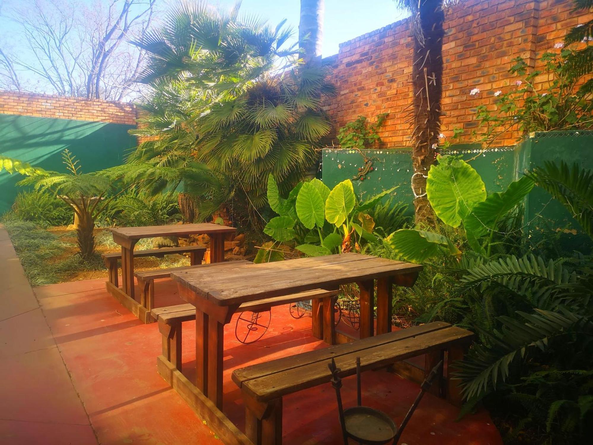Elsjes Guesthouse Kempton Park Exterior photo