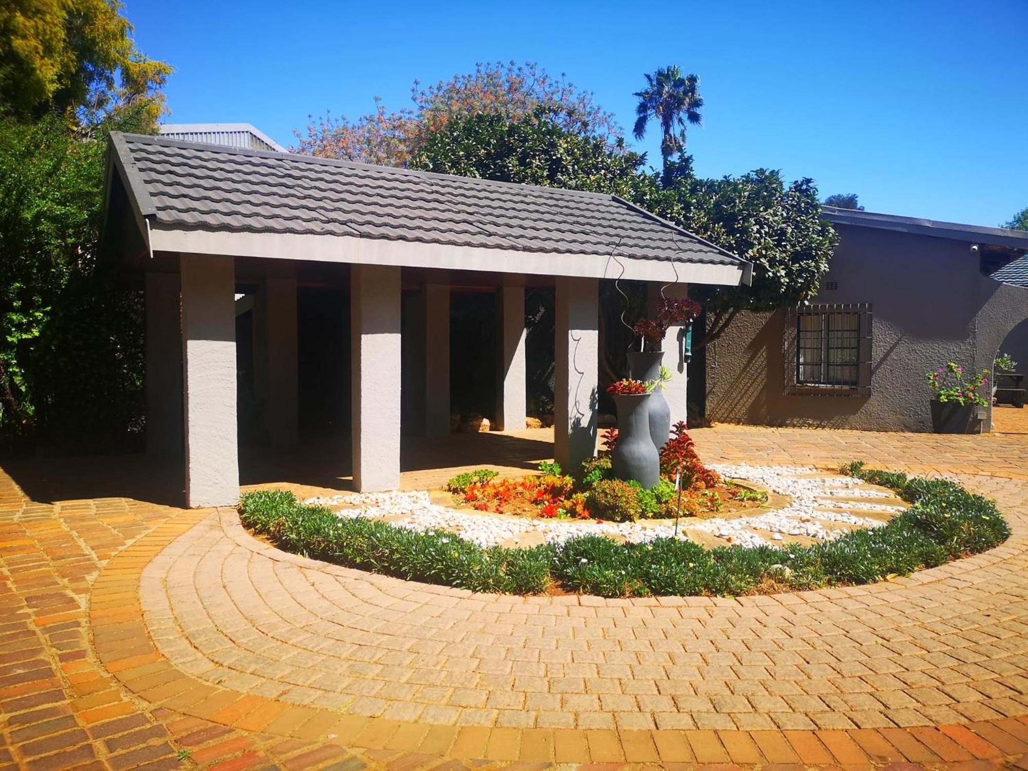 Elsjes Guesthouse Kempton Park Exterior photo